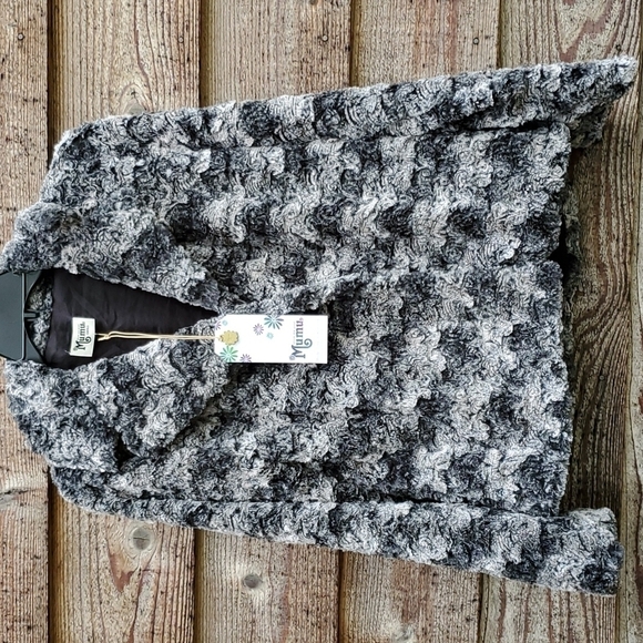 Show me your Mumu Fischer Fur Jacket Small NWT - Picture 1 of 6